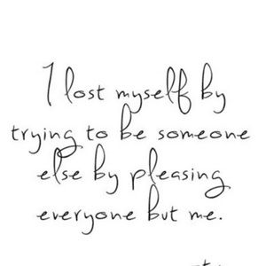 ⭐️Meet your Posher, KiKi B⭐️